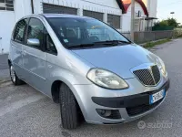 Usata Lancia Musa 69 CV (50 kW) 2005 Grigio Monovolume