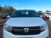 Usata Dacia Sandero Lauréate 75 CV (55 kW) 2017 Bianco Berlina