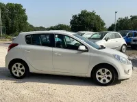 Usata Hyundai i20 Edition 78 CV (57 kW) 2012 Bianco Utilitaria