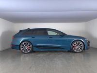 Usata Audi A6 e-tron S-Line 280 kW (381 CV) 2025 Blu malpelo metallizzato Station wagon