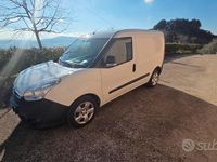 Usata Opel Combo 105 CV (77 kW) 2016 Bianco Monovolume