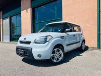 Usata Kia Soul 126 CV (92 kW) 2010 Argento SUV