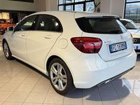 Usata Mercedes A180 122 CV (89 kW) 2016 Bianco Berlina