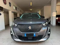 Usata Peugeot 2008 Allure 131 CV (96 kW) 2022 Grigio SUV
