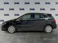 Usata Mercedes 200 Executive 136 CV (100 kW) 2019 Nero Utilitaria