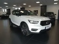 Usata Volvo XC40 R-Design 179 CV (131 kW) 2021 Bianco SUV