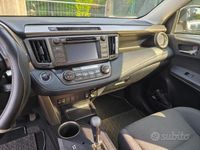 Usata Toyota RAV4 150 CV (110 kW) 2015 Grigio SUV