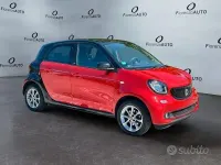 Usata Smart ForFour Passion 90 CV (66 kW) 2015 Rosso Utilitaria