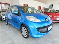 Usata Peugeot 107 68 CV (50 kW) 2006 Blu Utilitaria