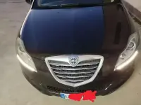 Usata Lancia Delta 130 CV (95 kW) 2013 Utilitaria