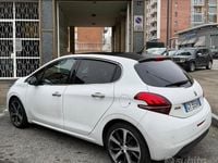 Usata Peugeot 208 GT-line 110 CV (80 kW) 2019 Other Utilitaria