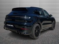 Usata Porsche Cayenne 354 CV (260 kW) 2023 Nero metallizzato SUV