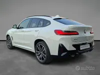 Usata BMW X4 M Sport 184 CV (135 kW) 2023 Bianco / pastello SUV