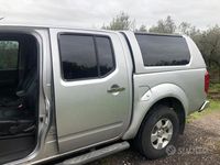Usata Nissan Navara 190 CV (139 kW) 2007 Grigio Pick-up