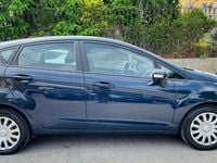 Usata Ford Fiesta Titanium 95 CV (69 kW) 2015 Blu/azzurro Berlina