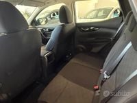 Usata Nissan Qashqai Acenta 116 CV (85 kW) 2017 Bianco SUV