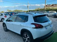 Usata Peugeot 2008 S 120 CV (88 kW) 2017 Bianco SUV