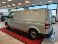 Usata VW Transporter 102 CV (75 kW) 2015 Grigio Furgone