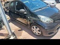 Gebraucht Toyota Aygo 68 PS (50 kW) 2010 Schwarz Kleinwagen