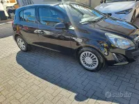 Usata Opel Corsa Edition 85 CV (62 kW) 2014 Nero Utilitaria