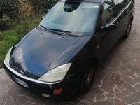 Usata Ford Focus S 101 CV (74 kW) 2000 Nero Station wagon