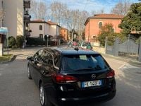 Usata Opel Astra 110 CV (80 kW) 2017 Nero Station wagon