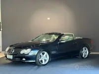 Usata Mercedes SL500 306 CV (225 kW) 2002 Nero smeraldo metallizzato Cabrio