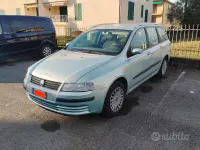 Usata Fiat Stilo Wagon 105 CV (77 kW) 2006 Verde Station wagon