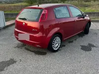 Usata Fiat Grande Punto 65 CV (47 kW) 2006 Rosso Utilitaria