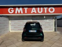 Begagnad Smart ForTwo Coupé 41 kW (56 HK) 2021 Grön Halvkombi