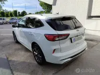 Usata Ford Kuga ST-Line 120 CV (88 kW) 2022 Bianco SUV