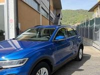 Usata VW T-Roc Life 110 CV (80 kW) 2022 Blu ravenna metallizzato SUV