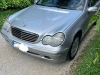 Usata Mercedes C220 143 CV (105 kW) 2003 Grigio Berlina