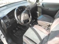 Usata Opel Zafira 1999 Bianco Monovolume
