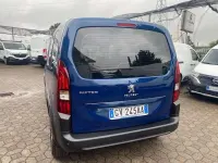 Usata Peugeot Rifter 102 CV (75 kW) 2024 Blu/azzurro Monovolume