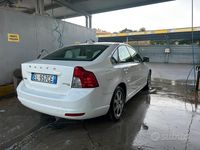 Usata Volvo S40 115 CV (84 kW) 2012 Bianco Berlina