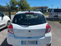 Usata Renault Clio II Luxe 85 CV (62 kW) 2009 Bianco Berlina
