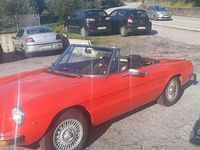 Usata Alfa Romeo Spider 128 CV (94 kW) 1982 Rosso Cabrio