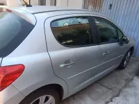 Usata Peugeot 207 90 CV (66 kW) 2008 Grigio Berlina