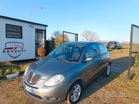 Usata Lancia Ypsilon 75 CV (55 kW) 2008 Grigio Utilitaria