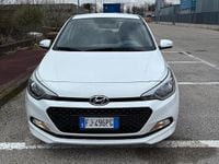 Usata Hyundai i20 Comfort 84 CV (61 kW) 2017 Bianco Berlina