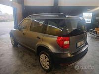 Usata Skoda Yeti Experience 105 CV (77 kW) 2011 Grigio SUV