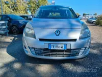 Usata Renault Grand Scénic Dynamique 130 CV (95 kW) 2011 Grigio Monovolume