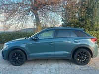 Usata VW T-Roc R-line 150 CV (110 kW) 2023 Verde SUV