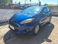Usata Ford Fiesta Titanium 97 CV (71 kW) 2015 Blu Berlina