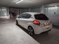 Usata Peugeot 208 GT-line 99 CV (72 kW) 2017 Utilitaria
