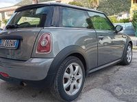 Usata Mini Cooper 75 CV (55 kW) 2010 Grigio Utilitaria