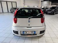 Usata Fiat Punto Dynamic 60 CV (44 kW) 2004 Beige Utilitaria