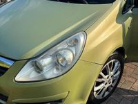 Usata Opel Corsa 80 CV (58 kW) 2007 Verde Utilitaria