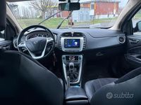 Usata Lancia Delta Gold 120 CV (88 kW) 2013 Bianco Utilitaria